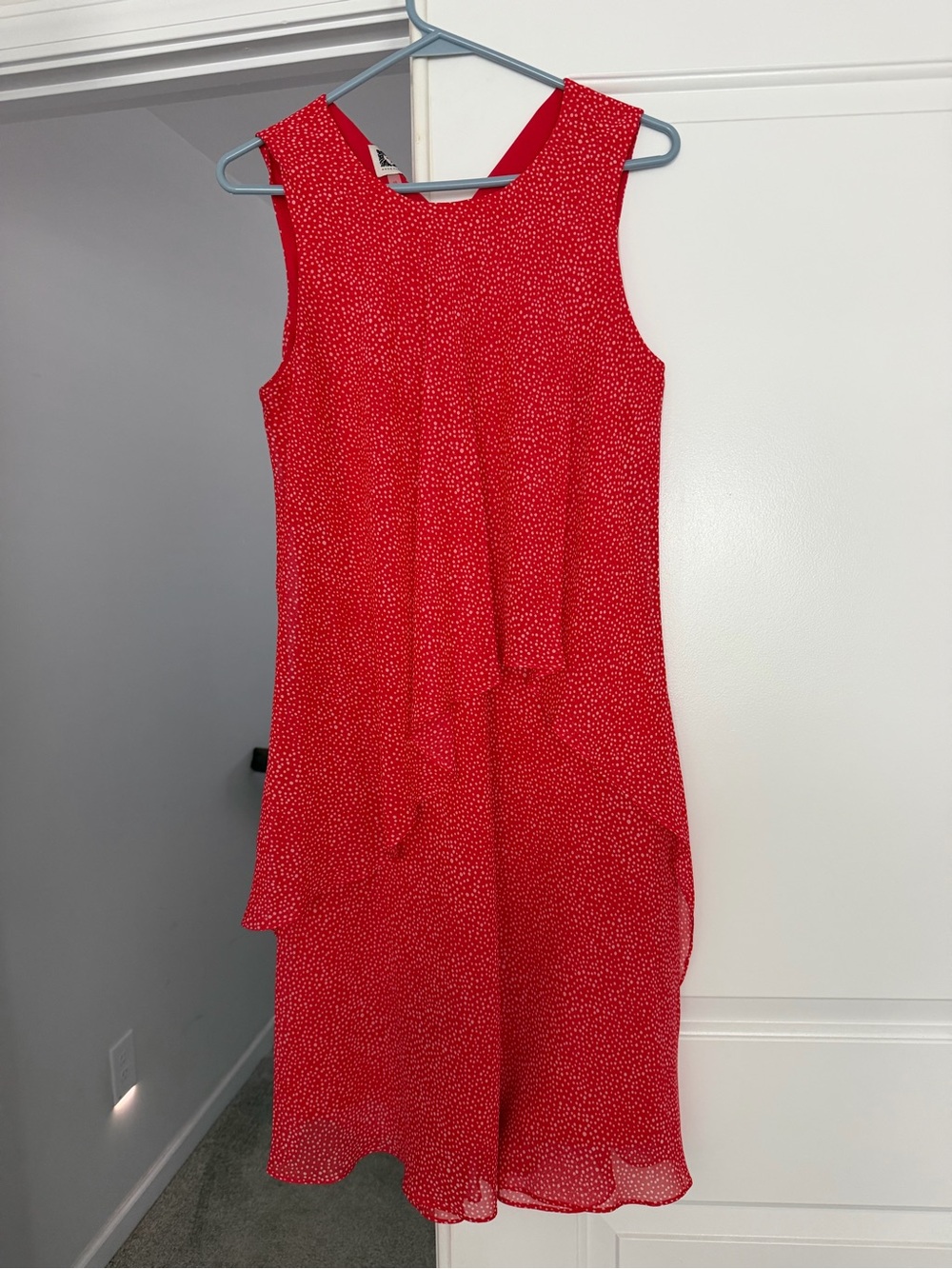 Red Sleeveless Tie-Neck Shift Dress
